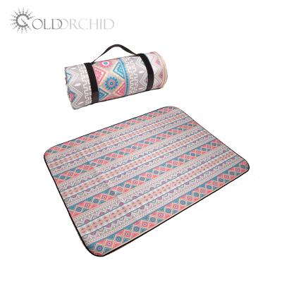 China High Quality Durable Waterproof Oxford Cloth Picnic Mat In Pearl Cotton for sale