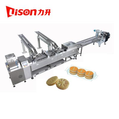 China Snack Factory Chocolate Flavor Cream Cookie Squeezing Machine With Pillow Packing Machine for sale