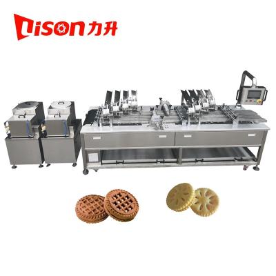 China Snack Plant Large Capacity One Color Chocolate Cream Cookie Sandwich Machine With Conveyor for sale