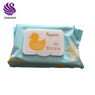 China Free Samples of Cleaning Wet Rag China Refreshing Clean Wet Unscented Cloth for sale