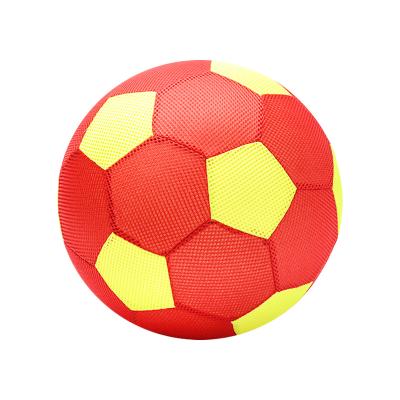 China Inflatable Water Bouncing Ball Beach Ball Kids Toy Ball Yexi PVC Toys Soccer Mesh Cloth Soccer Ball Customized Beach Ball For Kids AQ8F818 red-y à venda