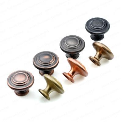 China Easy Installation Jason Traditional Design Handle Wardrobe Kitchen Pulls Drawer Knobs Door Furniture Handles for sale