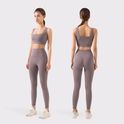 China Breathable Bra Suit Women Summer Running Sports Peach Hip Gym Training Yoga Suit Women for sale