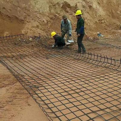 China Gemakkelijker bouwen van 1-6m bodemstabilisatie met zwart staal PP composiet geogrid Te koop