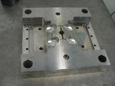 中国 Lighting Components Aluminium Pressure Die Casting Machine Parts , Die Cast Process 販売のため