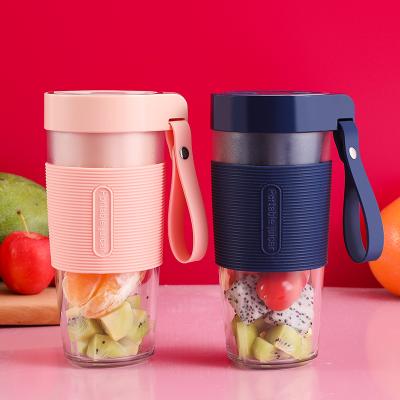 China Portable Car USB Electric Stainless Steel Blender Rechargeable Juicer for sale