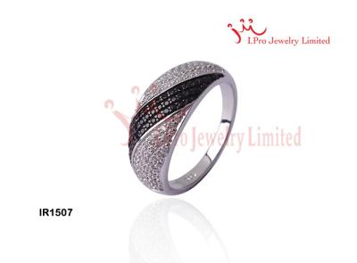 China Round Cut Black/White CZ High Polish 925 Sterling Silver Rings In Wax Setting. for sale