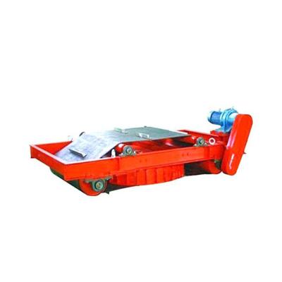 China Plant electromagnetic iron remover is used for plastics and waste iron for sale