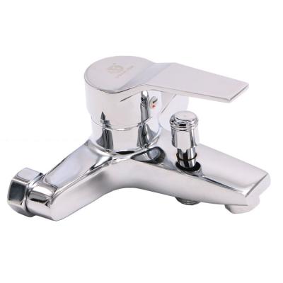 China Modern Triple Faucet Hot and Cold Zinc Alloy Bathtub Antifreeze Triple Faucet Bathroom Hidden Shower Mixing Faucet for sale