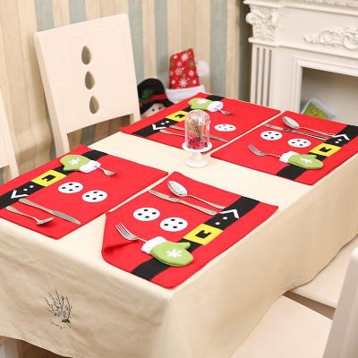 China Amazon Stocked Online Shopping Christmas Gloves Sets Carpet Christmas Tablecloth Household Decorations for sale