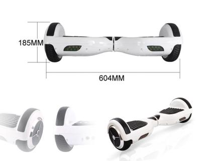 China El equilibrio elegante del uno mismo se levanta el tablero de deriva de la vespa eléctrica de dos ruedas en venta