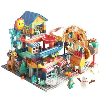 China FEELO 299pcs Eco-friendly Material Slide Villa Building Block Customized Science And Education Building Block Big Size Building Blocks For Kids for sale