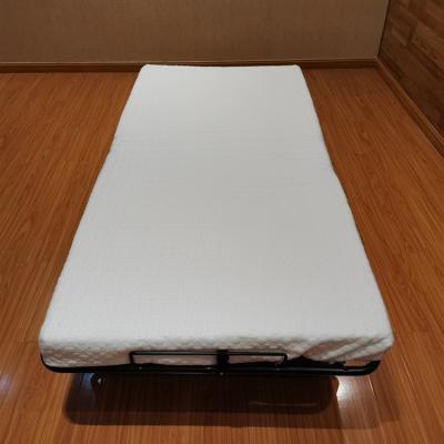 China Metal Foldable High Quality White Soft Mattress Frame Portable Single Folding Bed for sale