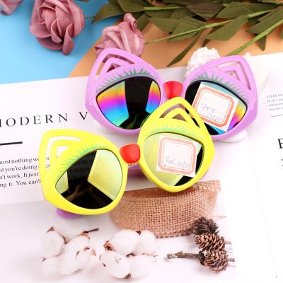 China Fashion Yifan Sunglasses 2022 Factory Price High Quality Custom Logo Party Cat Shape PC Anti-UV Eyeglass Children Sun-Shading Sunglasses for sale