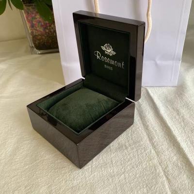 China Recycled Materials Wholesale Handmade Piano Black Lacquer Wooden Watch Box Making for sale