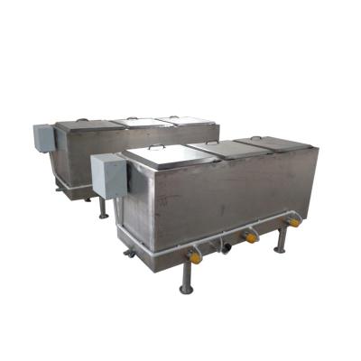 China Snack Factory Low Cost Heating Tank Chocolate Melting Machine for sale