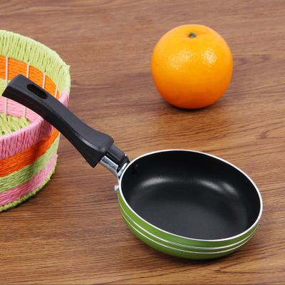 China Selling Amazon cast iron frying pan viable mini hot pan thickening non-stick non-stick saucepan for sale