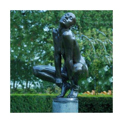 China Europe park art sculpture aquatting black bronze nude people statue for sale