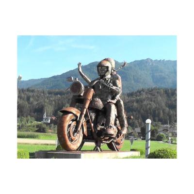 China Handmade Japan Garden Decor Artwork Modern Bronze Motorcycle Sculpture for sale