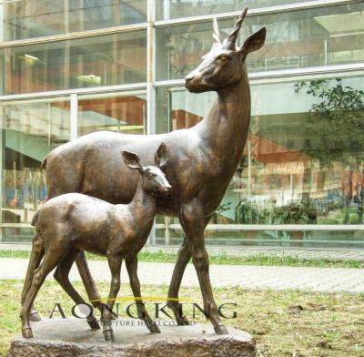 China Professional Europe Design Cast Bronze Deer Sculptures For Garden for sale