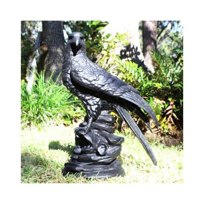 China Europe Handmade Bronze Black Bronze Statue Eagle Statue Decoration for sale