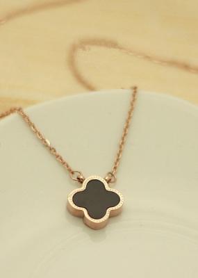 China Fashion women jewelry titanium steel pendant necklace rose gold plated clover necklace for sale