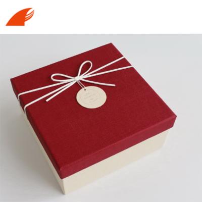 China Recyclable Hot Selling Exquisite Custom Candy Gift Box Square Christmas Exquisite Custom Gift Box for sale