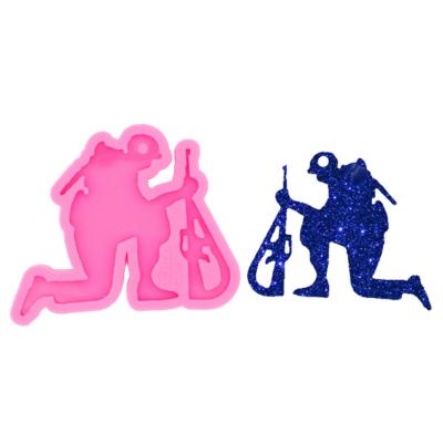 China DIY Resin Epoxy Mold Viable Soldier and Gun Forms Key Chain Silicone Mold for sale