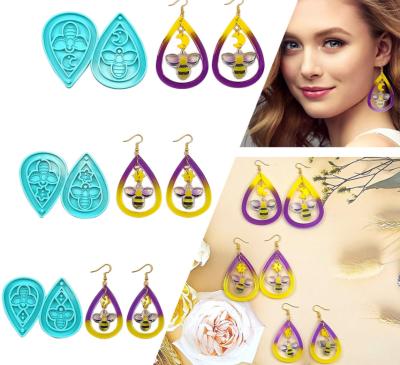 China Diy Crystal Epoxy Bee Earring Mold Viable Bee With Star Moon Diamond Earrings Pendant Earring Silicone Mold for sale