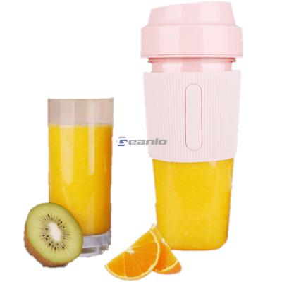 China Geanlo Fruit Food Making Machine Charge Mini USB Portable Electric Juicer Cup en venta