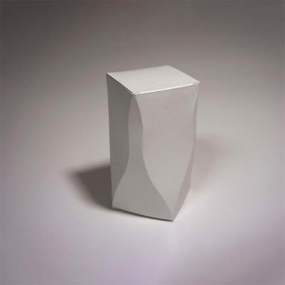 China Custom Creative Design White Gift Paper Box Recyclable For Business And Shopping for sale