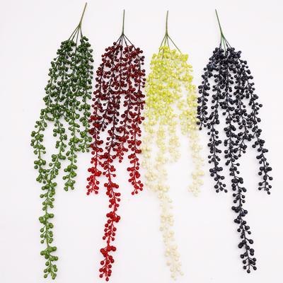 China XY-50141 Realistic Simulation Lover Hanging Beans For Home Wall Hang Indoor Outdoor Wedding Party Decorations for sale