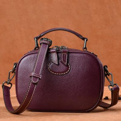 China Vintage Luxury Leather Briefcase Business Briefcase Thin Leather Shoulder Handbag for sale