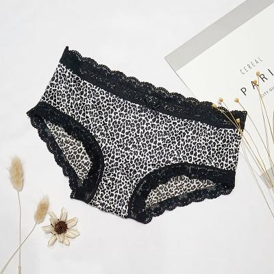 China UNICE Women's Underwear Lace Breathable Soft Panties Multi Colors High Quality Silk Elastic Underwear Lace Breathable Soft Panties for sale