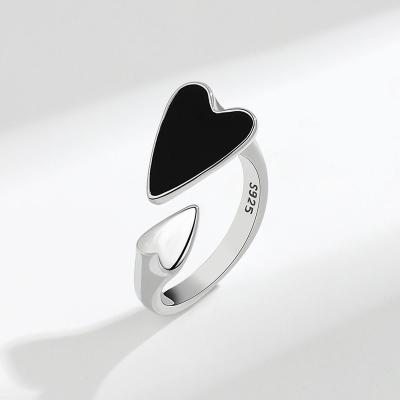 China High Quality Romantic Love Heart Resin Black Silver Plated Cheap Ring Promotion Jewelry For Women Ladies Engagement Gifts for sale