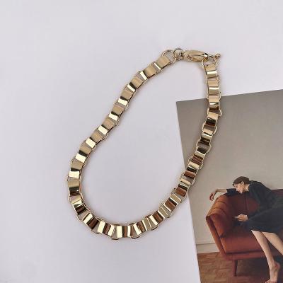 China TRENDY INS Metal Jewelry Gold Plated Brass Wide Clavicle Chain Hip Hop Statement Necklace for sale