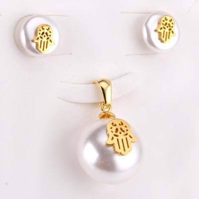 China KITI Factory Supply Fashion Ladies Fashion White Pearl Necklace Earrings Combination Stainless Steel Jewelry Pendant Set for sale