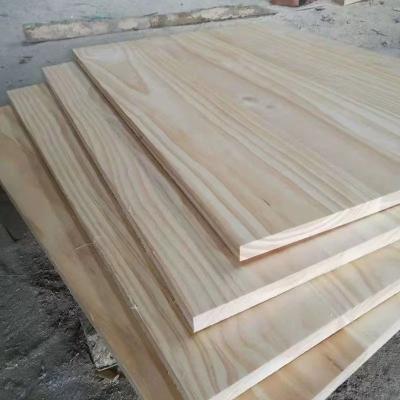 China Other factory wholesale paulownia timber panels solid wood pine wood for house construction for sale