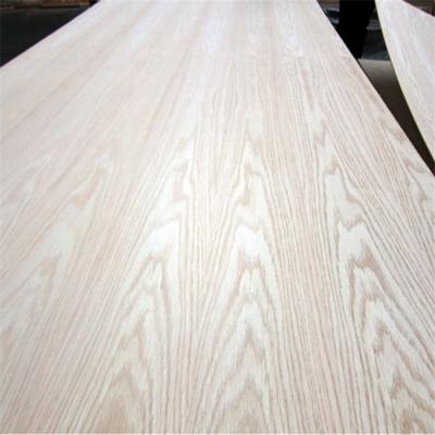 China Traditional 4x8 feet 2.5mm, 3mm white ash veneer cheap plywood at Vietnam plywood market for sale