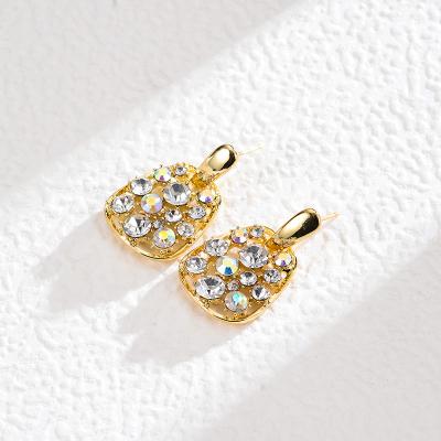 China Environmental Friendly Shiny Zircon Dangle Earrings Jewelry Fashion Gold Plated Crystal Diamond Drop Earrings Women for sale