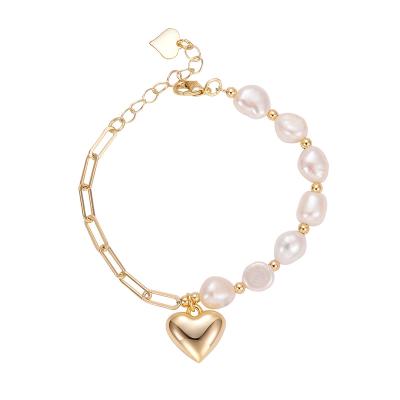 China Environmental Friendly Wholesale Elegant Women Charm Bracelet Jewelry Fashion Heart Link Chain Bead Pendant Bracelet for sale