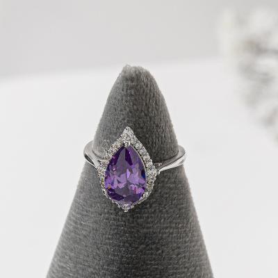 China Custom Luxury Women's Engagement Anniversary Purple Cubic Zircon Women Rings Wholesale Lead Free Nickel Free for sale