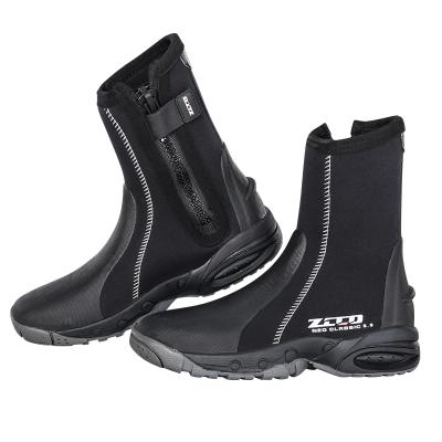 China Men's Water Camouflage 5mm Skid Boots Neoprene Vulcanized Rubber Waterproof Diving Boots for sale