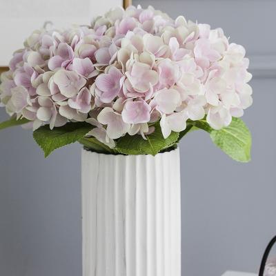 China Real Touch Rose Petals Rose Petals Bulk Hydrangea Artificial Flower Flower Bouquet Eco-friendly Wholesale for sale