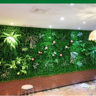 China Environmentally Friendly Background Decorative Green Planters Simulation Plastic Vertical Garden Wall for sale