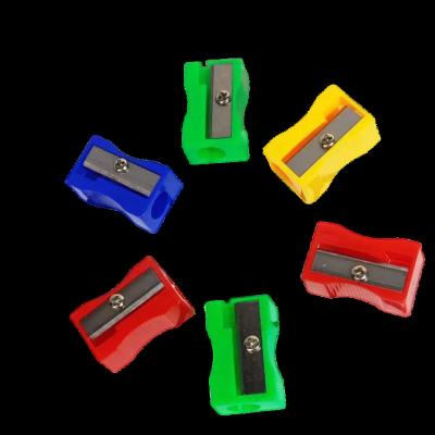 China Plastic Mini Pencil Sharpener Single Hole Gift Student School Exam Learning Mixed Color Bulk Pencil Sharpener CS-L for sale