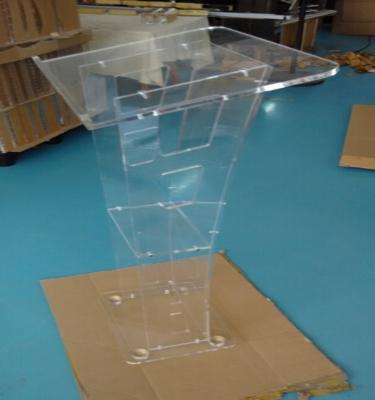 China Eco - Friendly Transparent Floor Standing Acrylic Lectern Platform Podium Lectern for sale