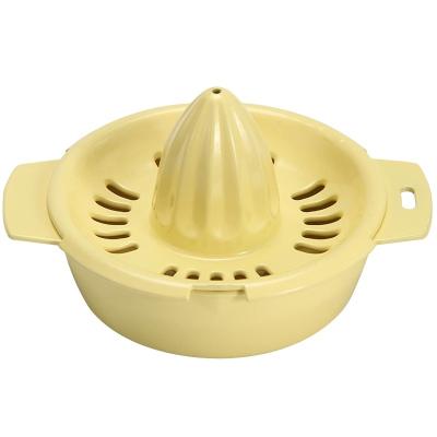 China Sustainable Citrus Juicer Reamer With Handle And Pour Spout Hand Heavy Glass Lemon Squeezer for sale