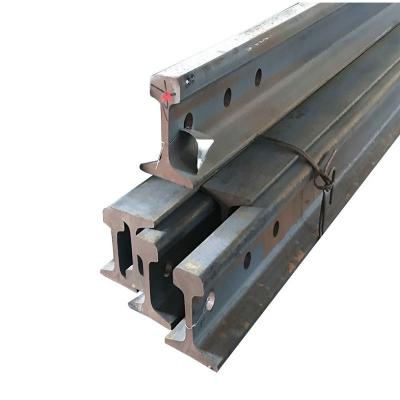 China 50.8mm Bottom Width Hot Dip Galvanized C Channel Steel Rail Strut Channel American Standard with Standard Bolt Hole Diameter for sale