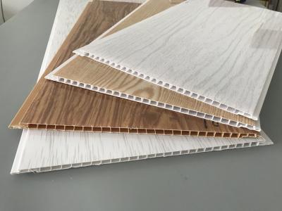 China Tetos convenientes da instalação dos painéis 25cm decorativos lustrosos altos do PVC à venda